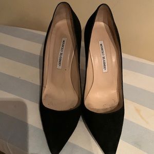 Manolo Blahnik classic black suede pumps